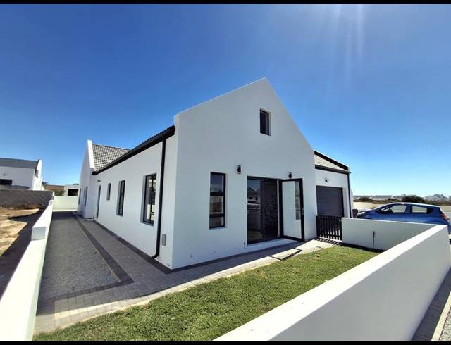 3 BEDROOM HOUSE FOR SALE IN BRITANNIA BAY